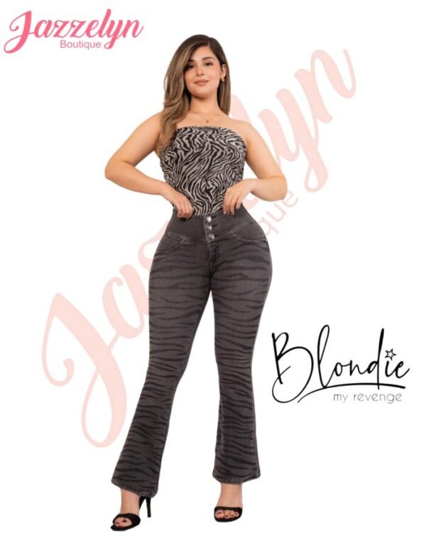 Blondie jeans-Modelo campana